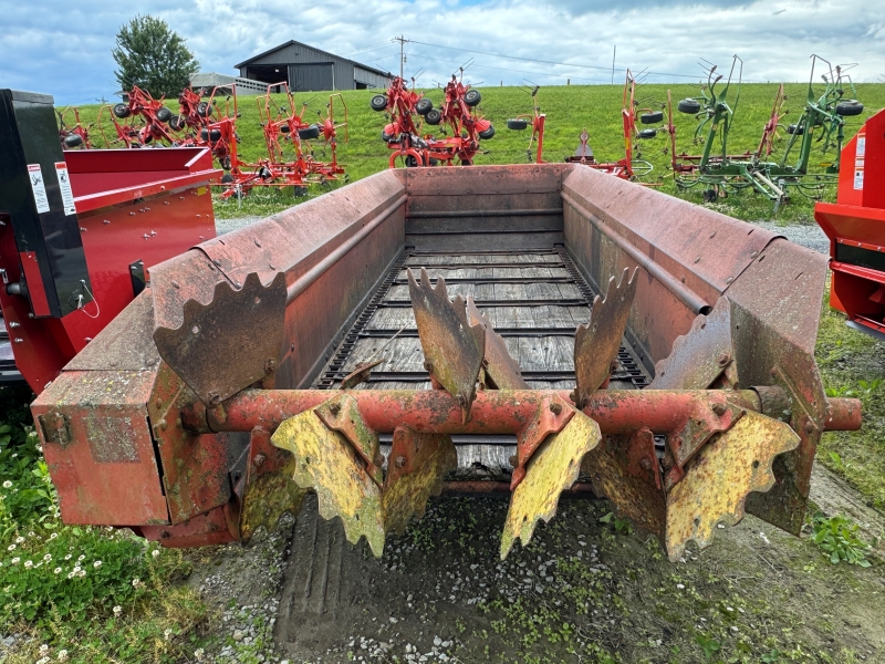 Used New Holland 328 manure spreader at Baker & Sons Equipment in Ohio