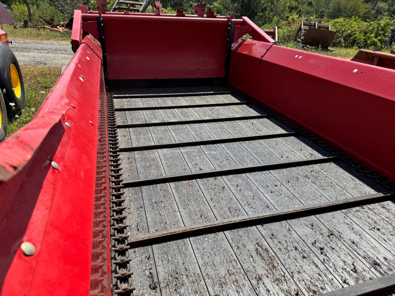 2014 New Holland 155 manure spreader at Baker & Sons Equipment in Ohio