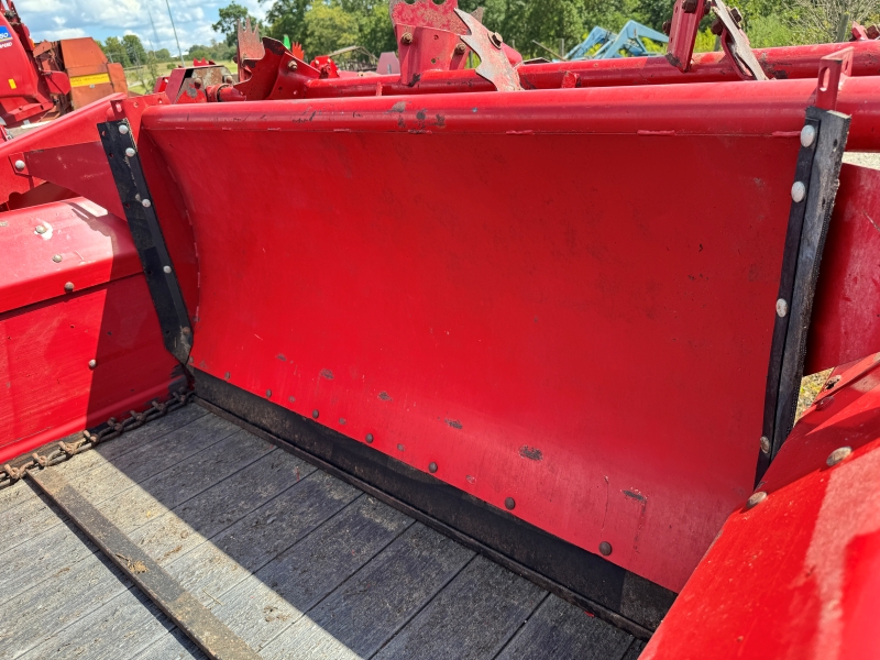 2014 New Holland 155 manure spreader at Baker & Sons Equipment in Ohio