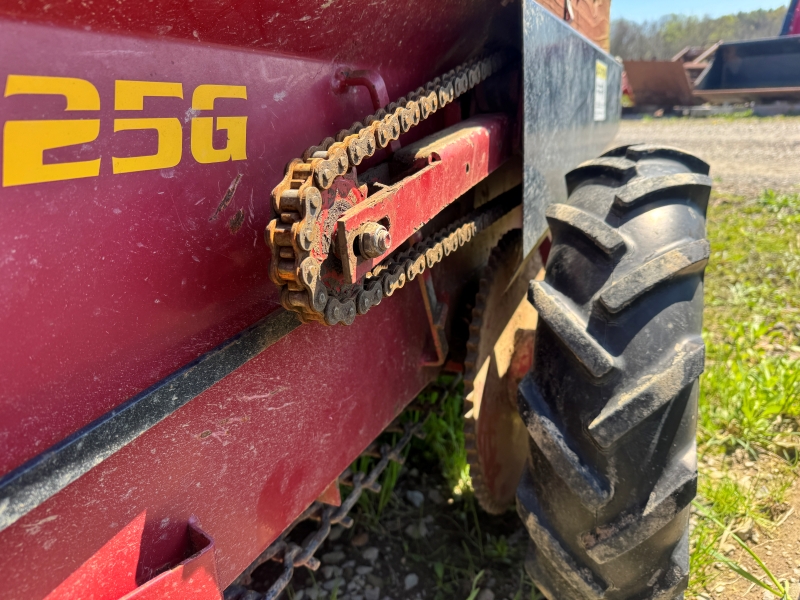 Used Pequea 25G manure spreader at Baker & Sons Equipment in Ohio