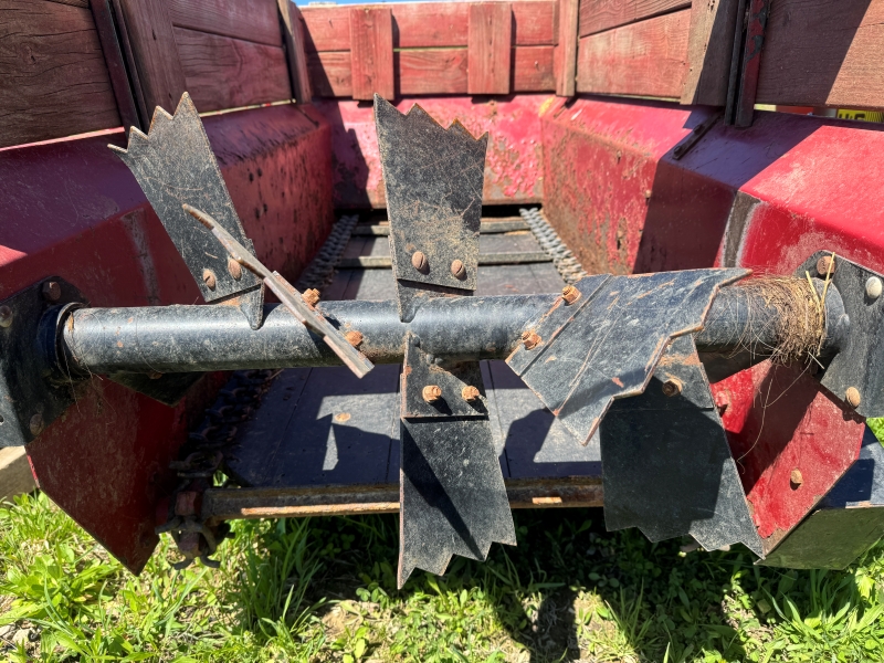 Used Pequea 25G manure spreader at Baker & Sons Equipment in Ohio