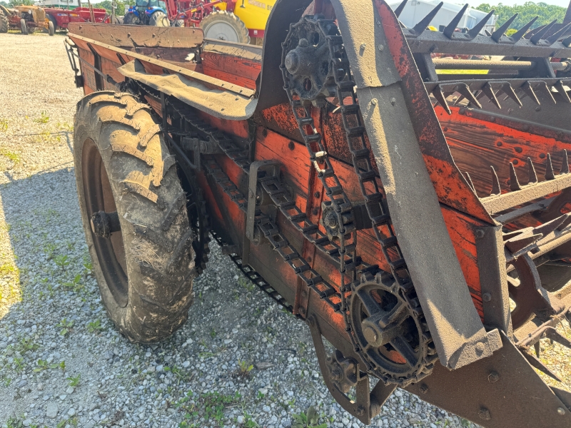 1955 New Idea 12A manure spreader at Baker & Sons Equipment in Ohio