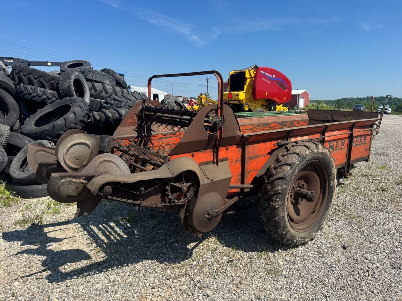 1955 New Idea 12A manure spreader at Baker & Sons Equipment in Ohio