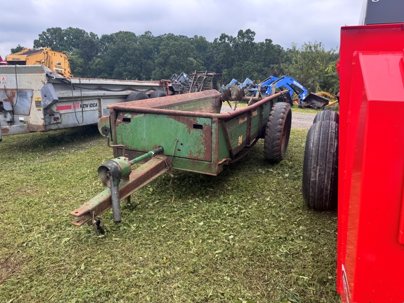 1968 John Deere 34 manure spreader at Baker & Sons Equipment in Ohio