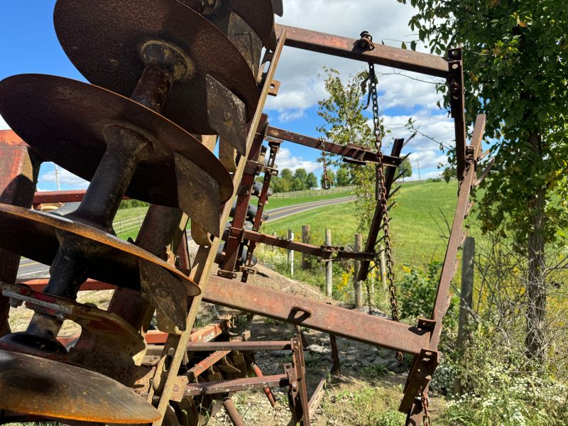 Used Massey Ferguson 820 disc at Baker & Sons Equipment in Ohio