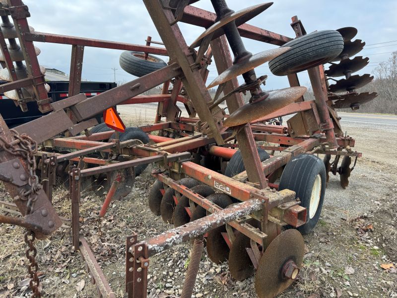 Used Massey Ferguson 820 disc at Baker & Sons Equipment in Ohio