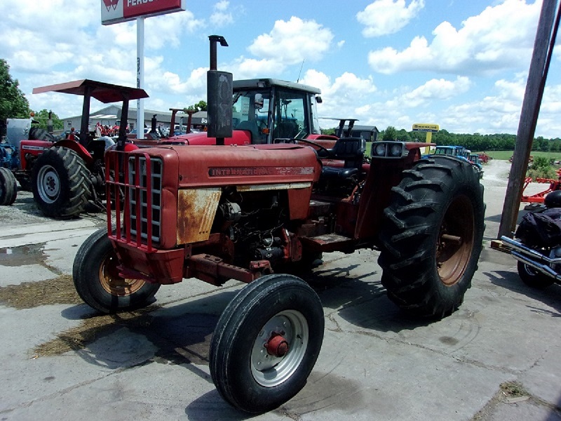 1973 ih 574 tractor for sale at baker & sons in ohio
