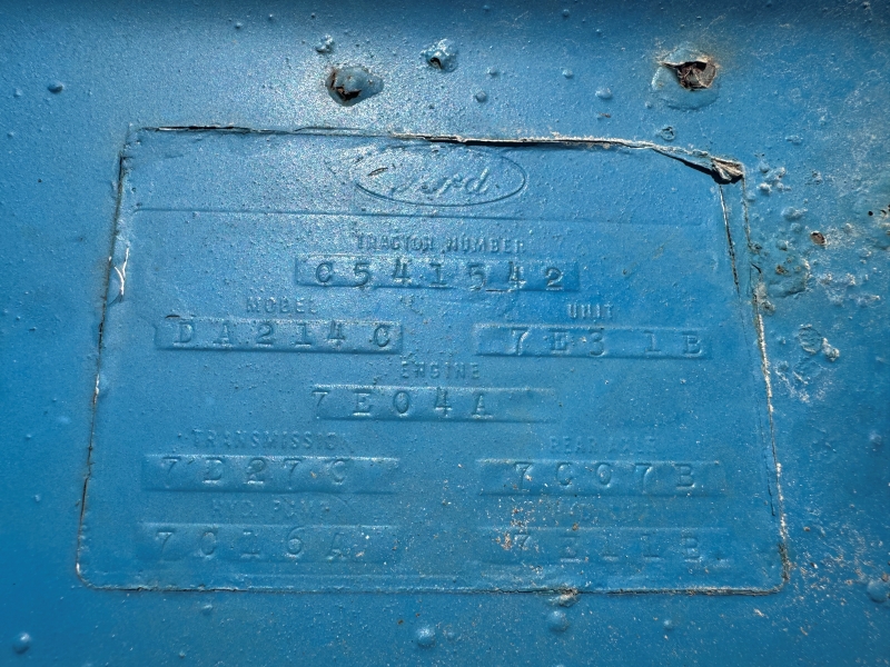 1977 Ford 4600 tractor at Baker & Sons Equipment in Ohio