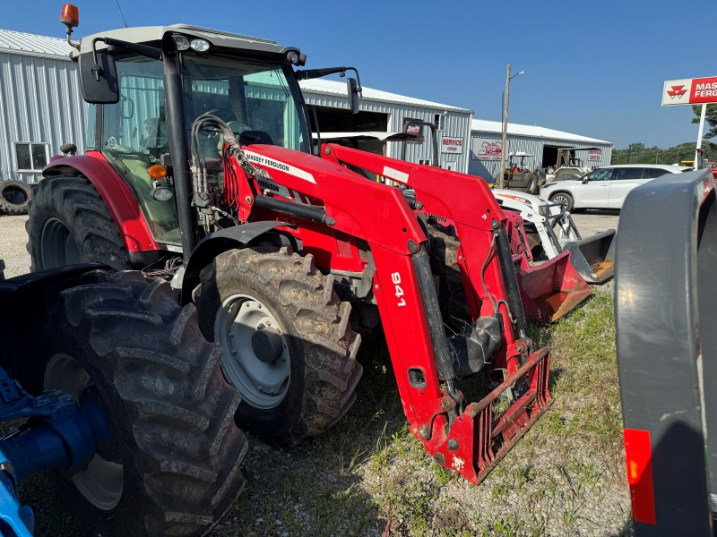 2017 Massey Ferguson 5712SL-CL4 tractor at Baker & Sons Equipment in Ohio