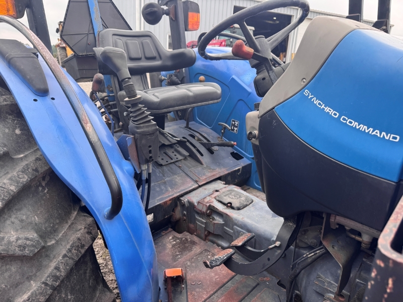 2000 New Holland TN75 tractor at Baker & Sons Equipment in Ohio