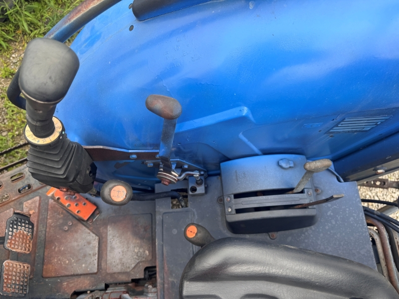 2000 New Holland TN75 tractor at Baker & Sons Equipment in Ohio