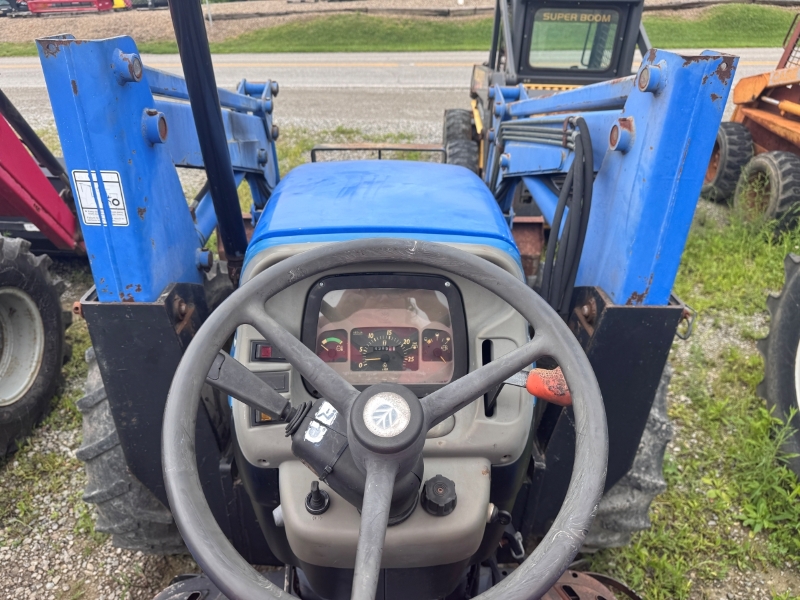 2000 New Holland TN75 tractor at Baker & Sons Equipment in Ohio