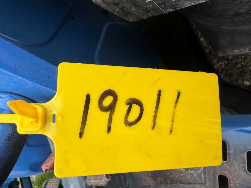 2000 New Holland TN75 tractor at Baker & Sons Equipment in Ohio