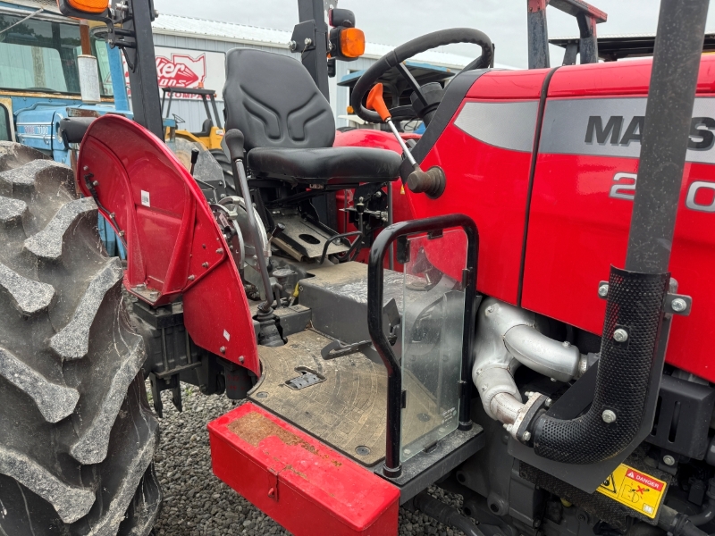 2017 Massey Ferguson 2605H tractor at Baker & Sons Equipment in Ohio