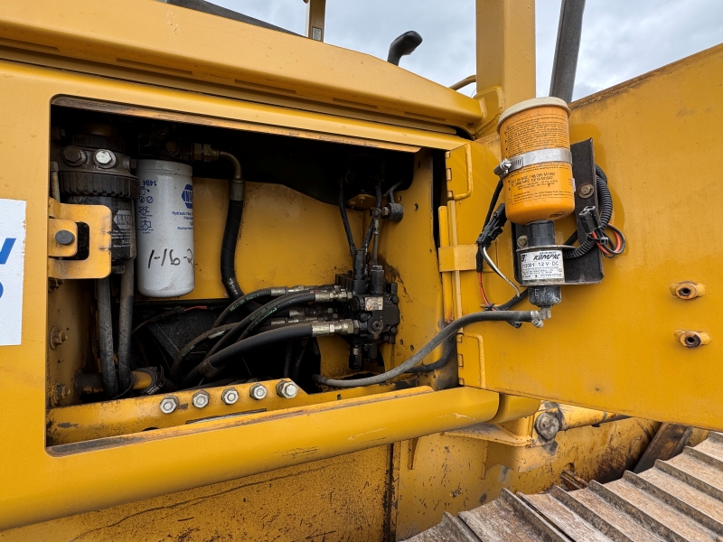 2002 John Deere 650H LGP dozer at Baker & Sons Equipment in Ohio