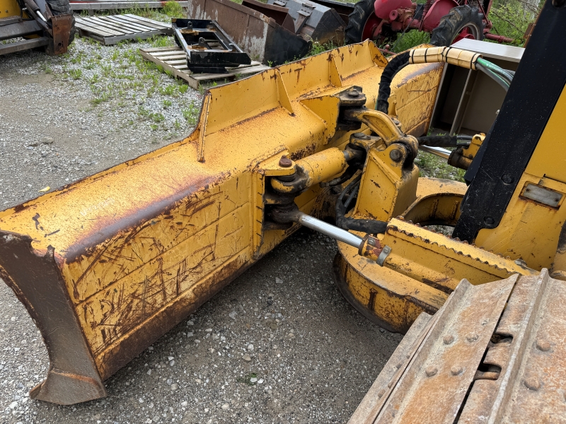 2002 John Deere 650H LGP dozer at Baker & Sons Equipment in Ohio