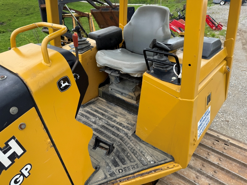2002 John Deere 650H LGP dozer at Baker & Sons Equipment in Ohio