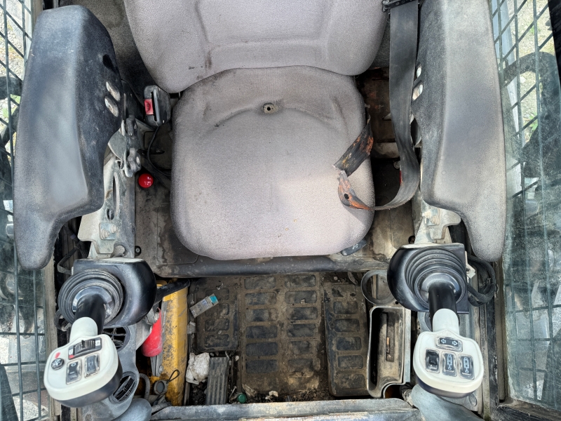 2015 New Holland L228 skidsteer for sale at Baker & Sons Equipment in Ohio