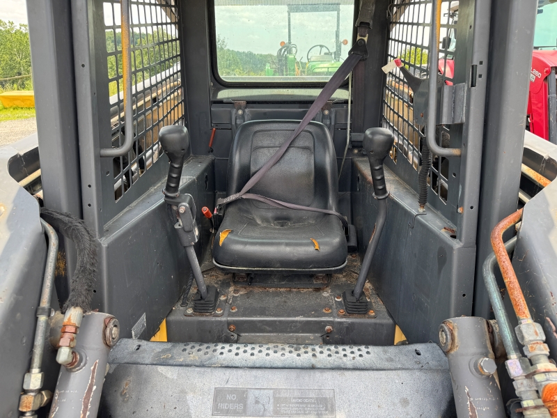 2004 New Holland LS180 skidsteer for sale at Baker & Sons Equipment in Ohio