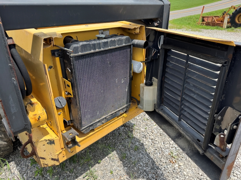2004 New Holland LS180 skidsteer for sale at Baker & Sons Equipment in Ohio
