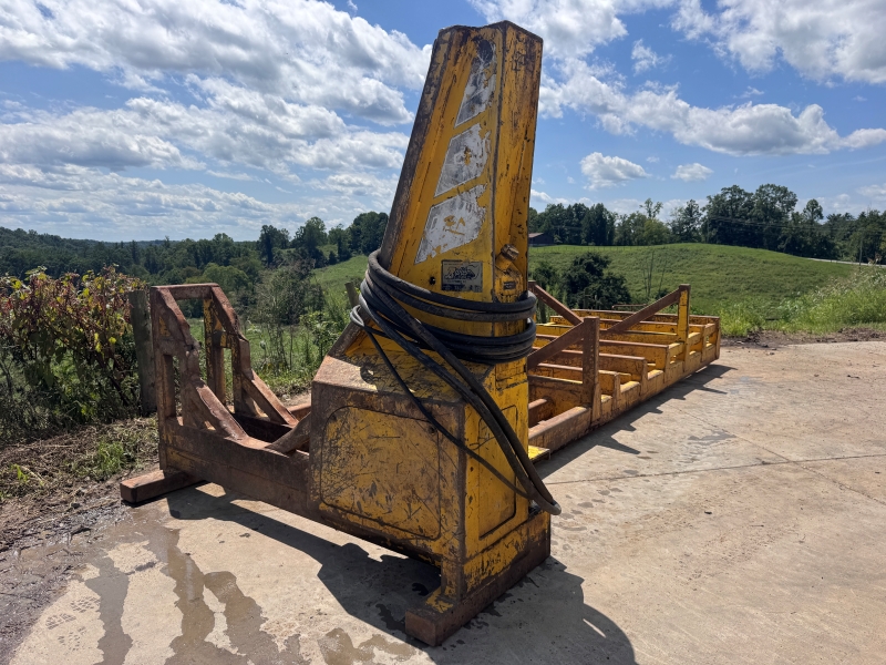 2003 CSI DL4400 slasher at Baker & Sons Equipment in Ohio