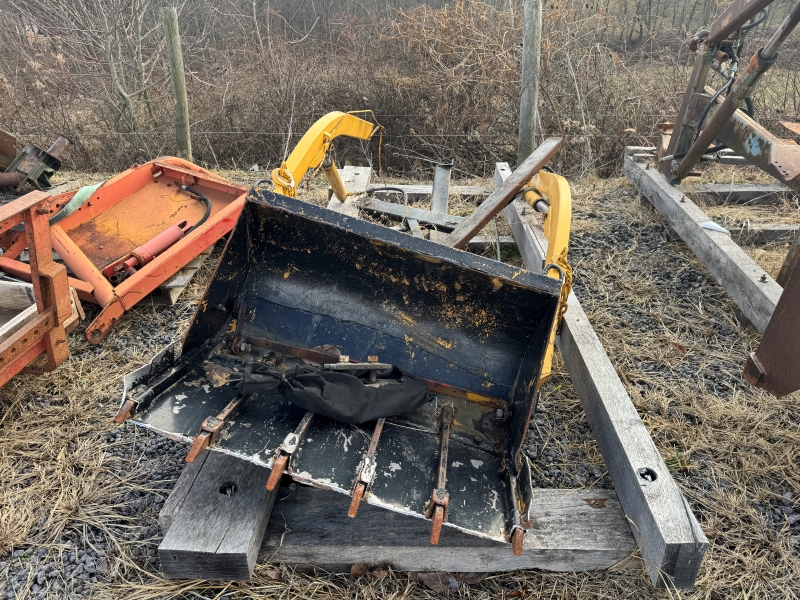 Used Kelley 400 loader in stock at Baker and Sons Equipment in Ohio