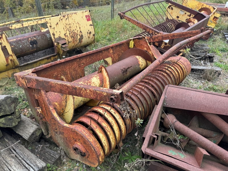 Used New Holland 770W grass chopper head at Baker & Sons Equipment in Ohio