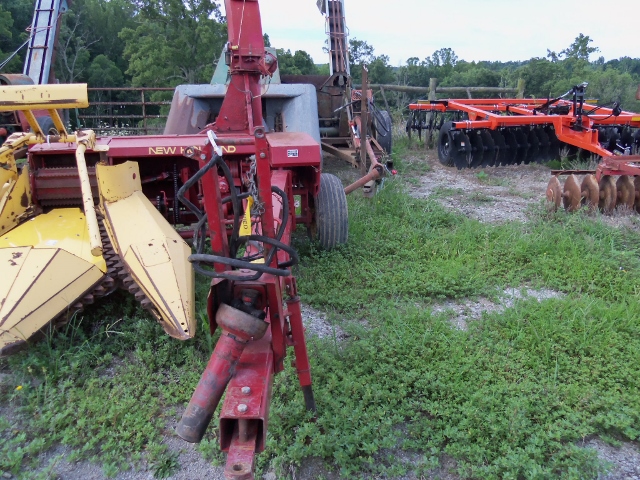 Used New Holland 782 forage chopper in stock at Baker & Sons Equipment in Ohio