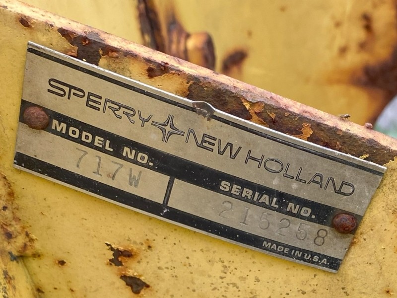 Used New Holland 717W forage chopper head for sale at baker and sons equipment in ohio