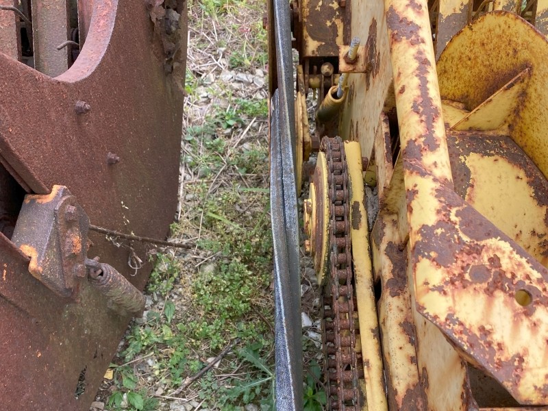 Used New Holland 717W forage chopper head for sale at baker and sons equipment in ohio