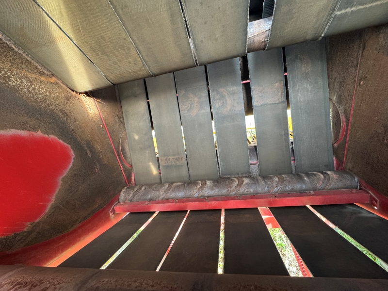 2008 New Holland BR7050 round baler at Baker and Sons Equipment in Ohio