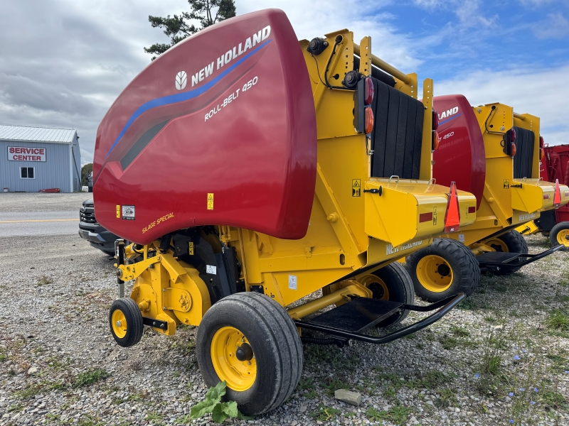 2021 New Holland RB450 round baler at Baker and Sons Equipment in Ohio