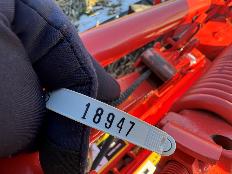 2014 Kuhn GMD700GII HD disc mower for sale at Baker and Sons in Ohio