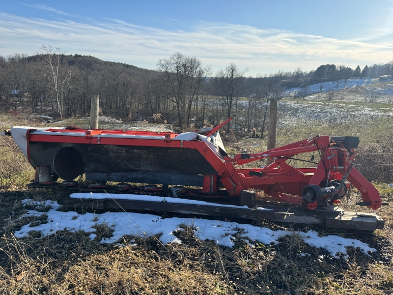 2014 Kuhn GMD700GII HD disc mower for sale at Baker and Sons in Ohio