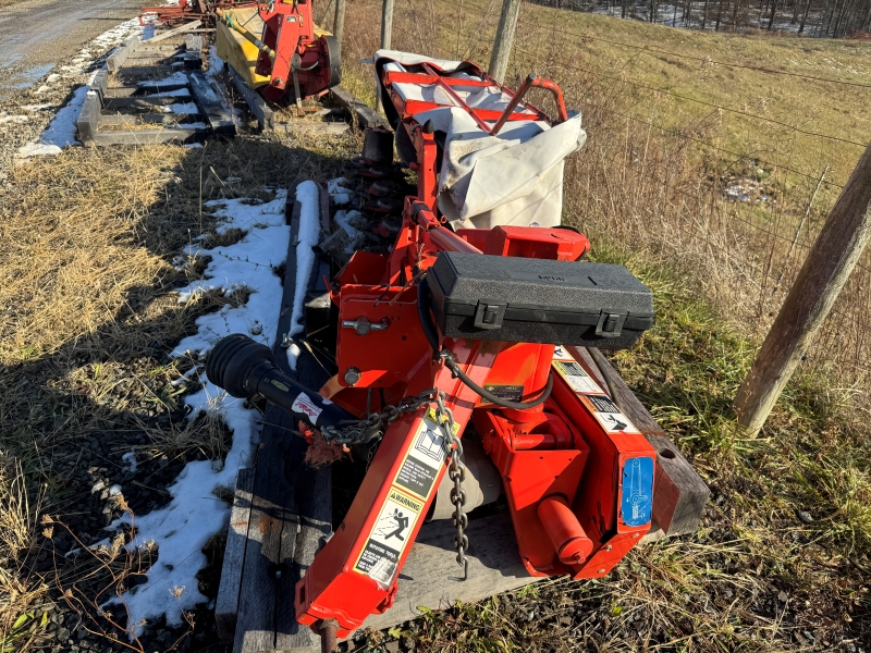 2014 Kuhn GMD700GII HD disc mower for sale at Baker and Sons in Ohio