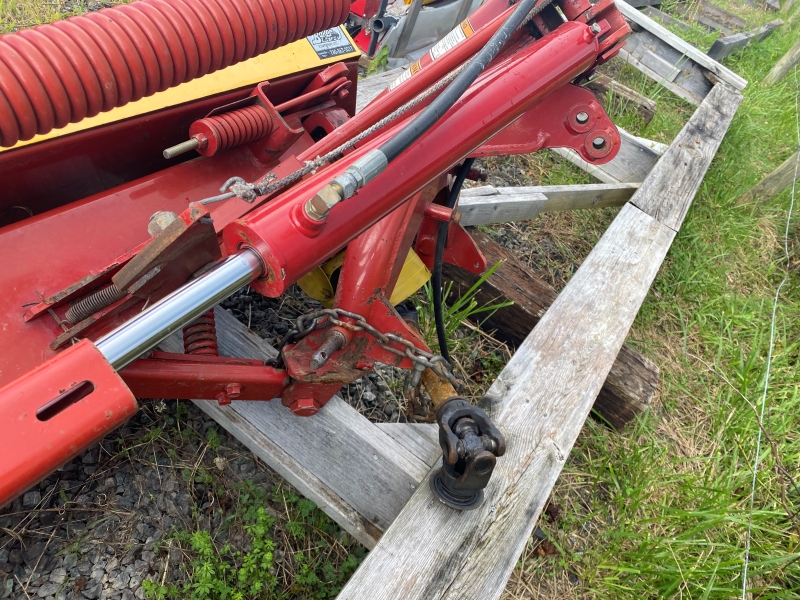 2005 New Holland 615 disc mower for sale at Baker & Sons Equipment in Ohio