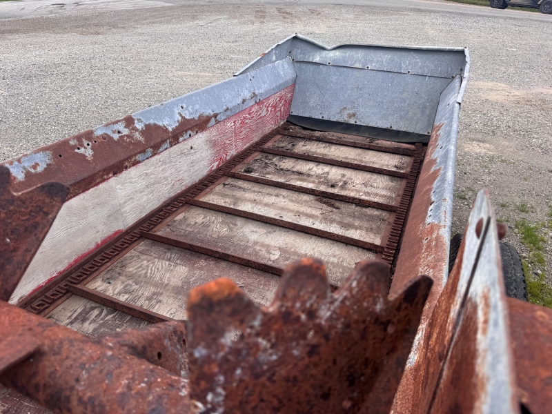 1984 New Idea 351B manure spreader at Baker & Sons Equipment in Ohio