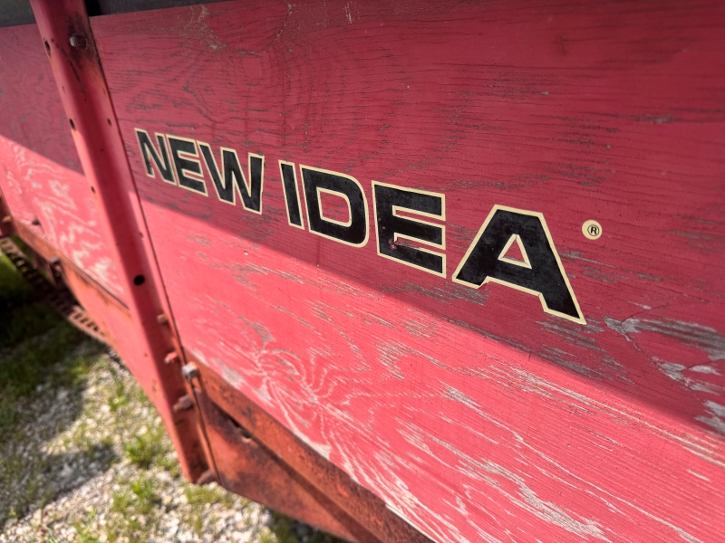 1984 New Idea 351B manure spreader at Baker & Sons Equipment in Ohio