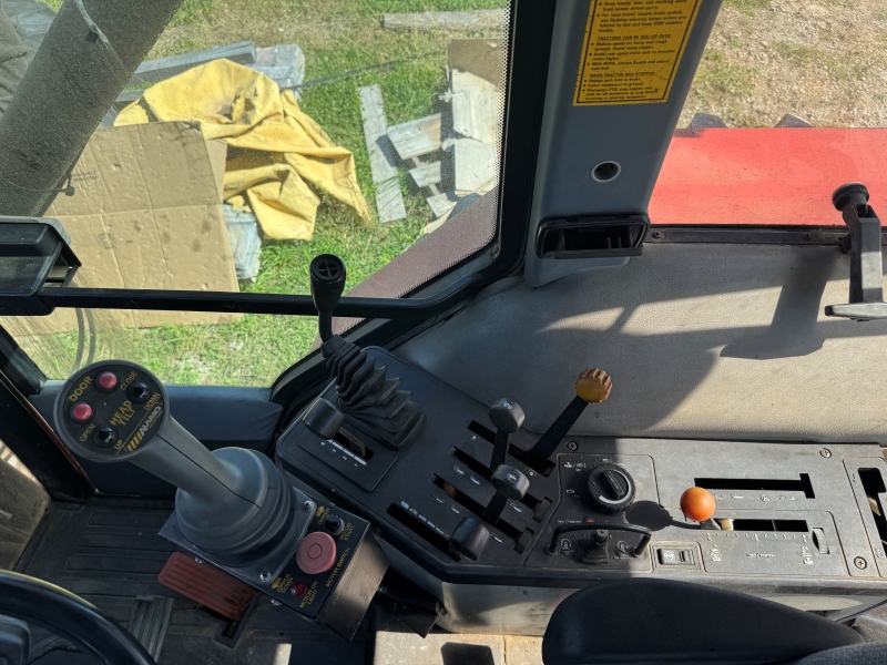 1990 Case IH 5130 tractor for sale at Baker & Sons Equipment in ohio