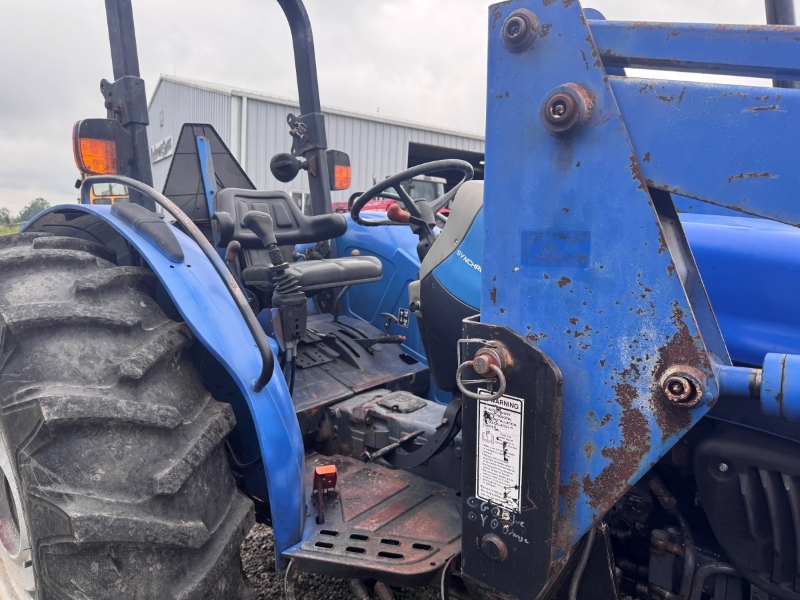 2000 New Holland TN75 tractor at Baker & Sons Equipment in Ohio