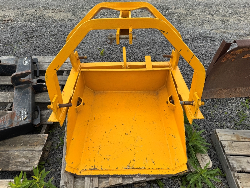 Used KingKutter scoop for sale at Baker & Sons Equipment in Ohio