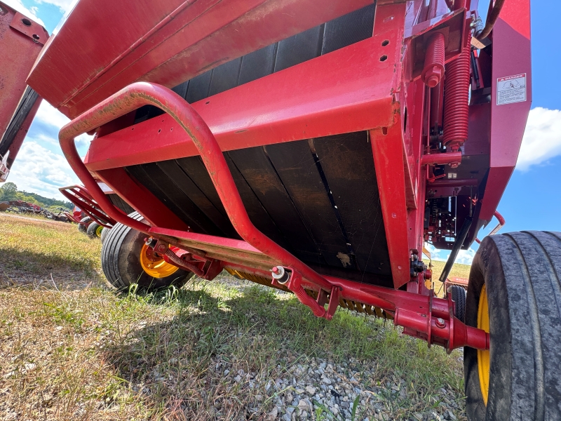2006 New Holland BR770A round baler at Baker and Sons Equipment in Ohio