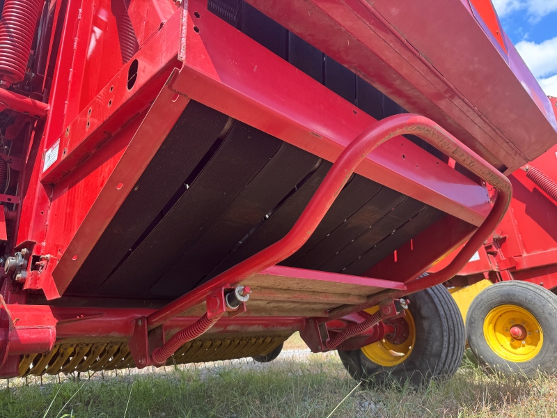 2006 New Holland BR770A round baler at Baker and Sons Equipment in Ohio
