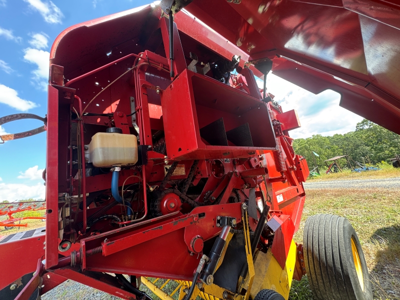 2006 New Holland BR770A round baler at Baker and Sons Equipment in Ohio
