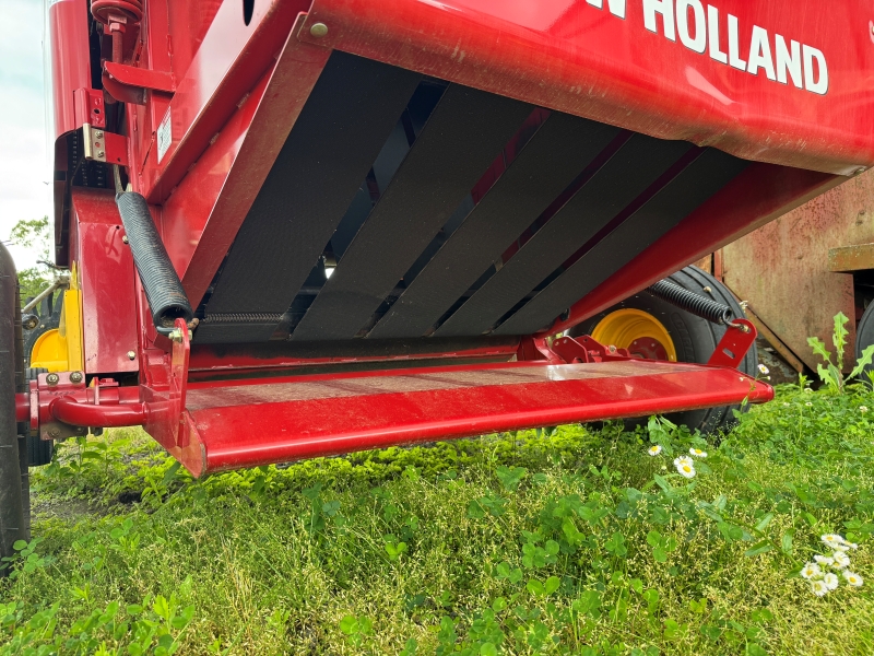 2016 New Holland RB450U round baler at Baker & Sons Equipment in Ohio