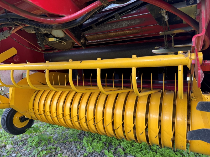 2016 New Holland RB450U round baler at Baker & Sons Equipment in Ohio