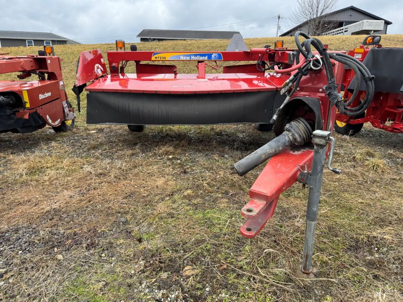 2012 New Holland H7230 disc mower conditioner for sale at Baker and Sons in Ohio